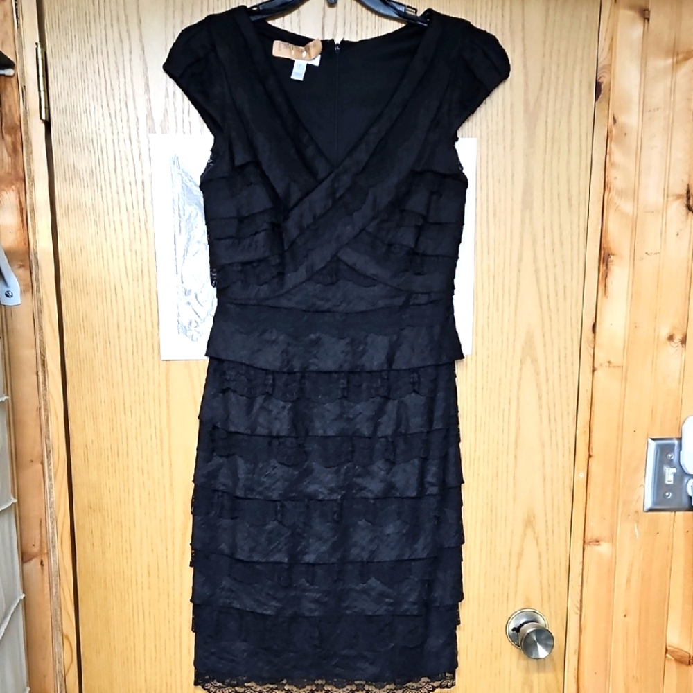 Elegant Black Lace Dress